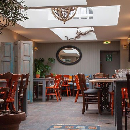 The Kings Arms Hotel Malmesbury Εξωτερικό φωτογραφία