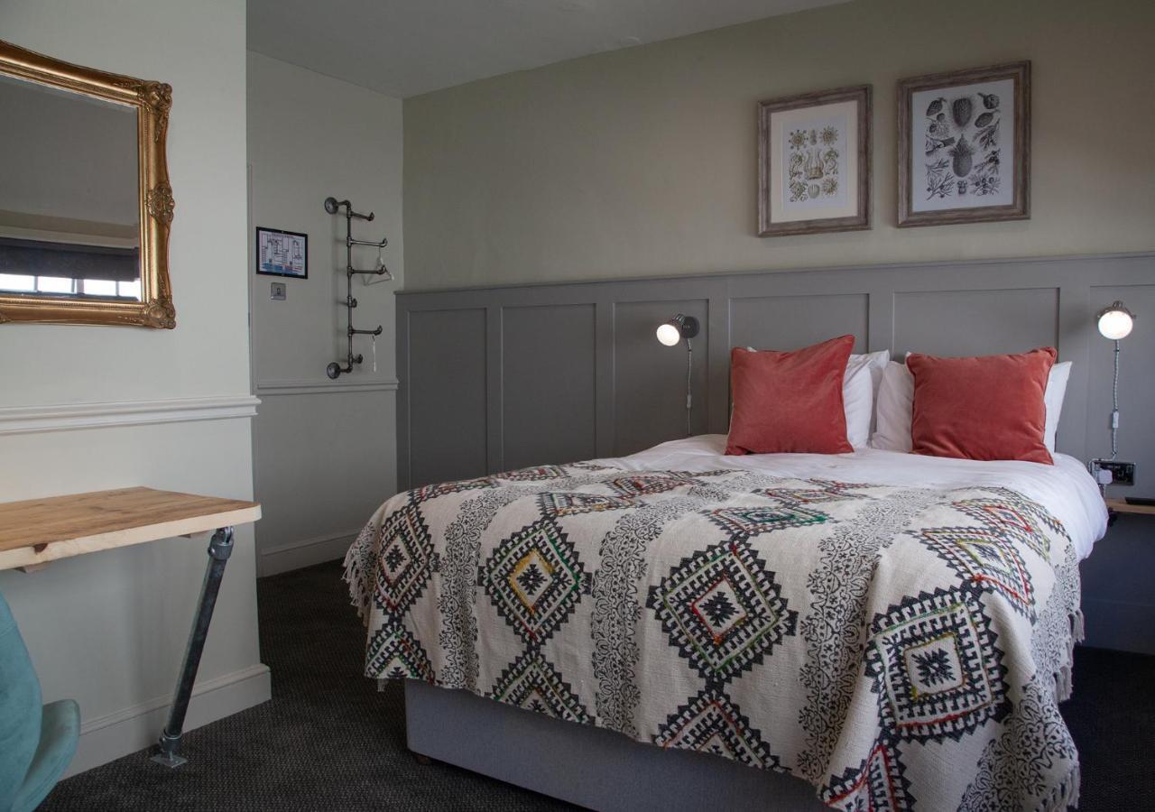 The Kings Arms Hotel Malmesbury Εξωτερικό φωτογραφία