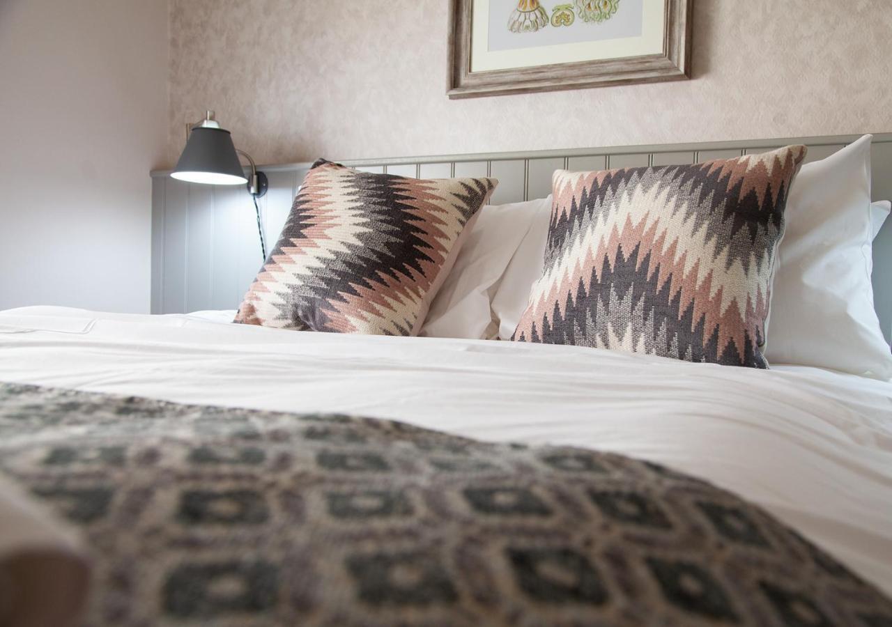 The Kings Arms Hotel Malmesbury Εξωτερικό φωτογραφία