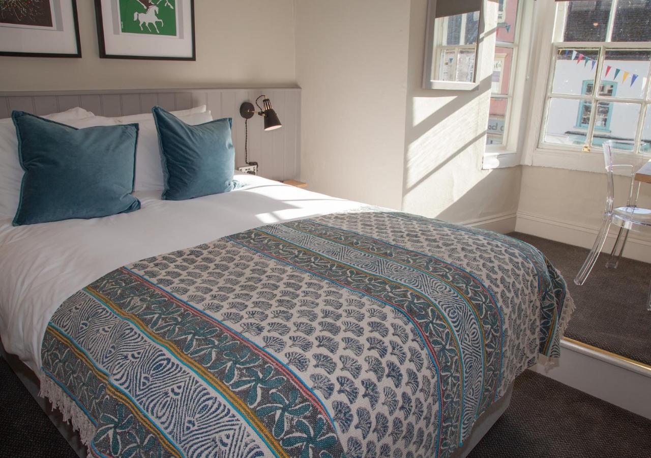 The Kings Arms Hotel Malmesbury Εξωτερικό φωτογραφία