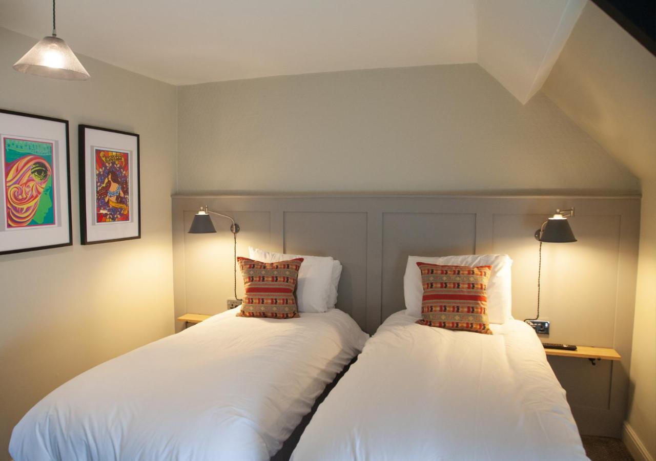 The Kings Arms Hotel Malmesbury Εξωτερικό φωτογραφία