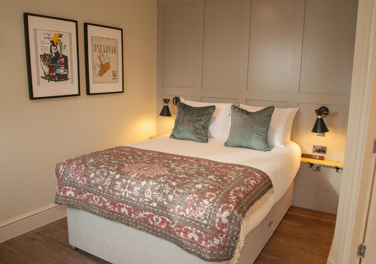 The Kings Arms Hotel Malmesbury Εξωτερικό φωτογραφία