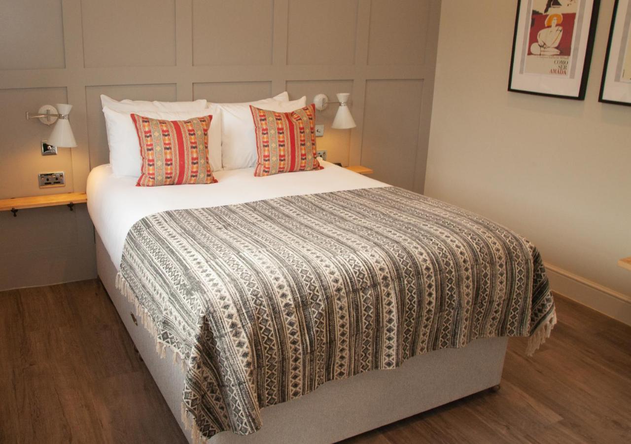 The Kings Arms Hotel Malmesbury Εξωτερικό φωτογραφία